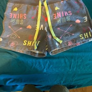 Girls size extra large Old Navy shorts